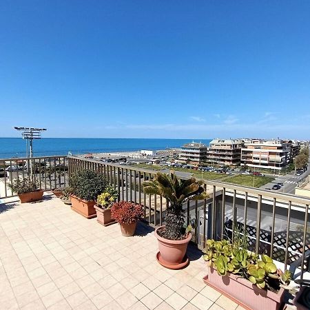 Casa Paradiso Lido di Ostia Exteriör bild