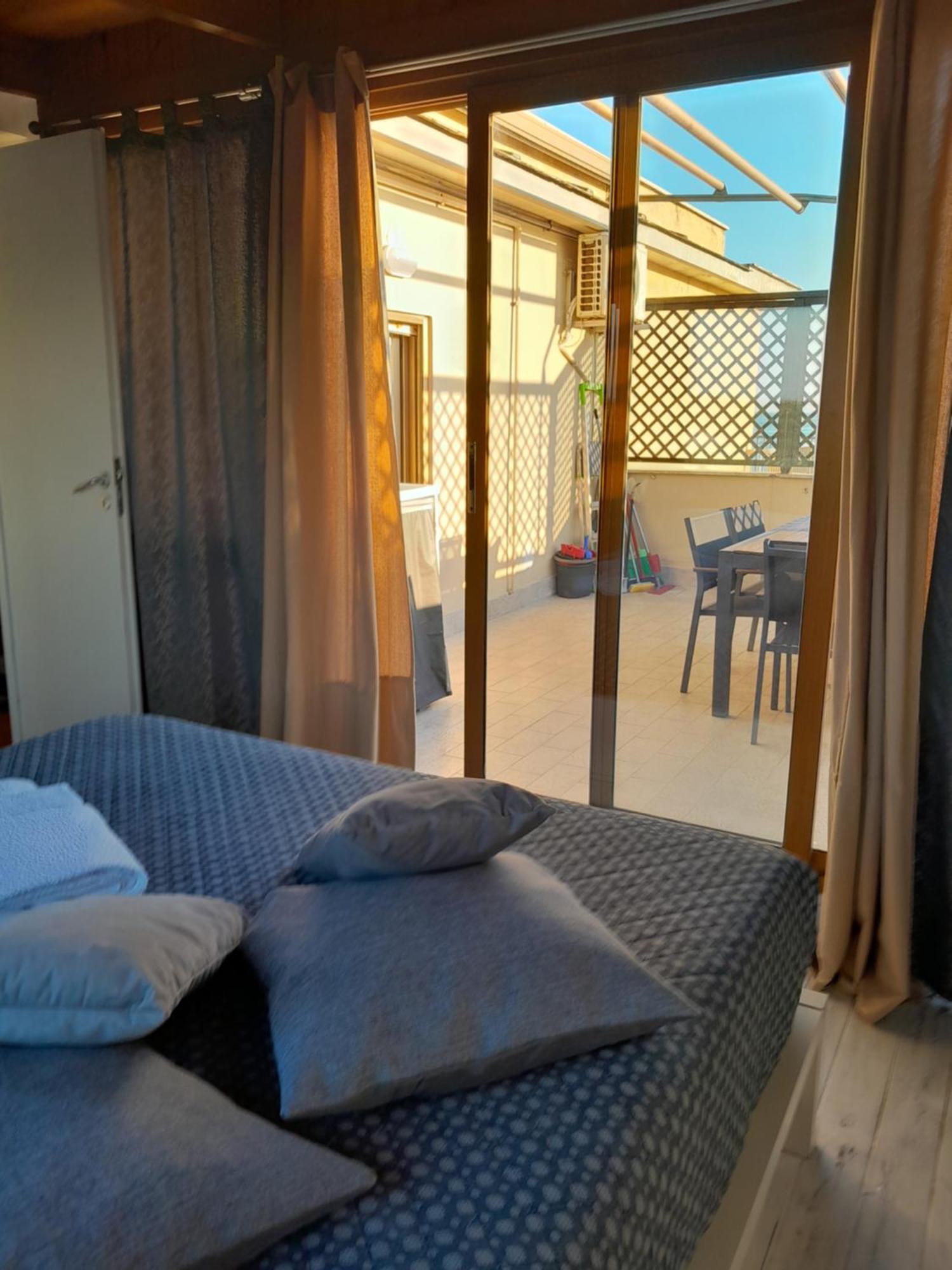 Casa Paradiso Lido di Ostia Exteriör bild